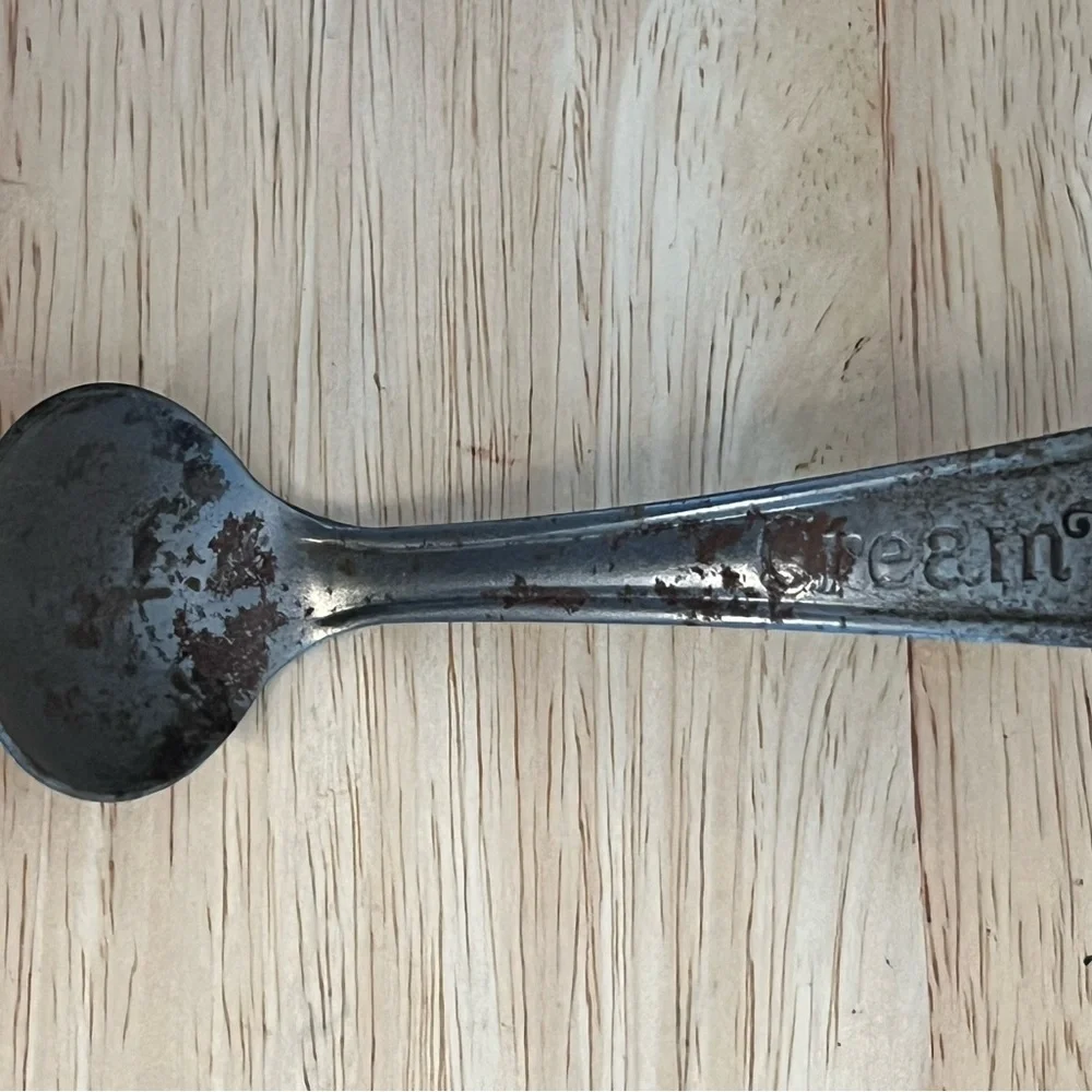 Vintage Metal Spoon Cream top